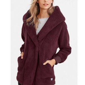 THE NORTH FACE Women's Maroon Campshire Wrap Sherpa Hooded Fleece Jacket